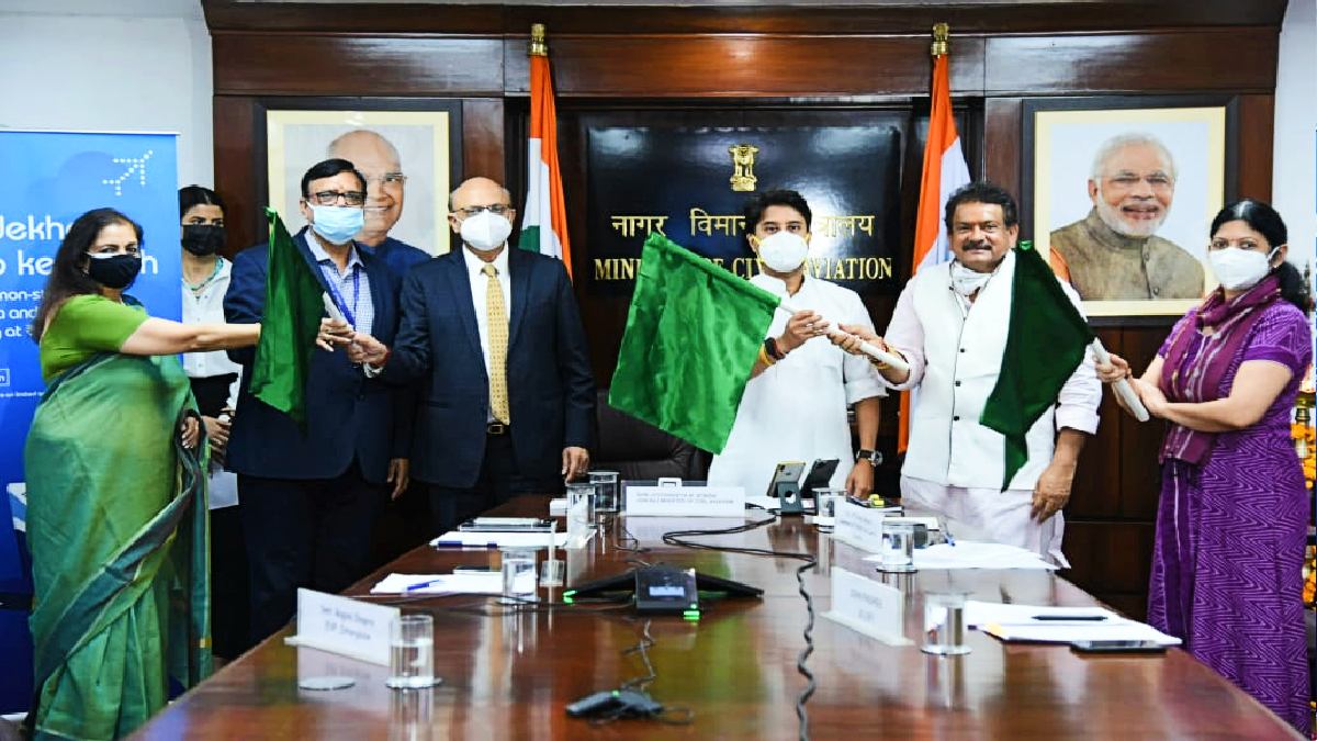 आगरा से लखनऊ हवाई सेवा का शुभारंभ, नई दिल्ली से दो मंत्रियों ने दिखाई हरी झंडी, देखें तस्वीरें