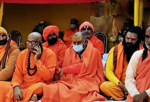धर्म संसद में संतों की मांग: भारत हिंदू राष्ट्र घोषित हो, नेताजी को देश का पहला PM घोषित किया जाए, धर्म परिवर्तन के लिए मौत की सजा हो