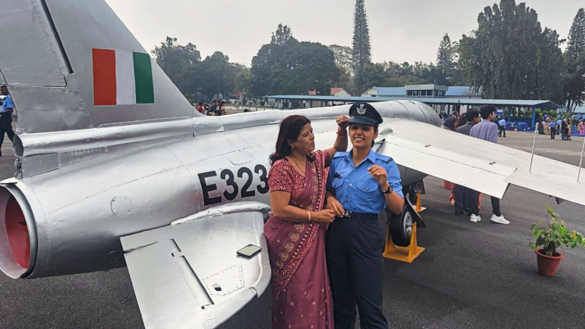 aishwarya chopra flying officer
