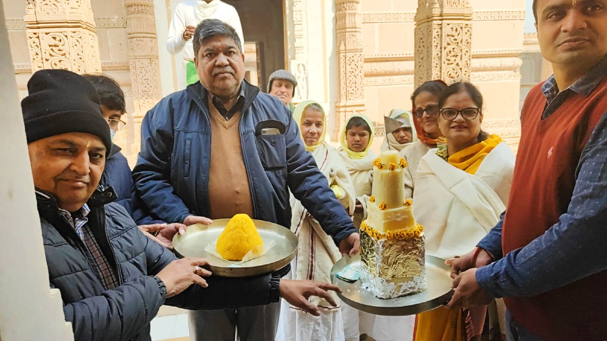 जैन तीर्थ दादाबाड़ी और चिंतामणि पार्श्वनाथ श्वेतांबर जैन मंदिर रोशन मोहल्ला में 3 बड़े धार्मिक कार्यक्रम