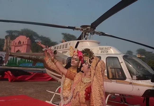 आगरा और मथुरा में एयर सफारी शुरू, सीएम योगी ने दिखाई हरी झंडी, जानें एक घंटे के लिए कितने खर्च करने होंगे रुपये