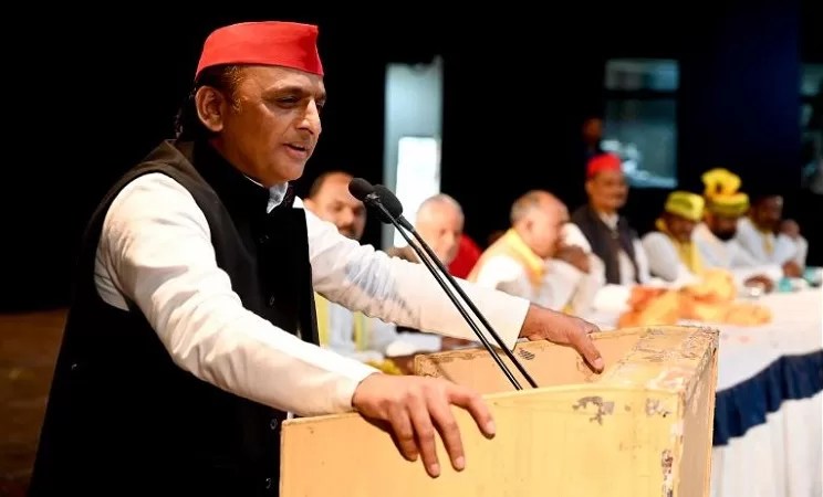 बेरोजगार नौजवानों को नहीं मिल रही है नौकरी…पुरानी पेंशन बहाल हो: अखिलेश यादव