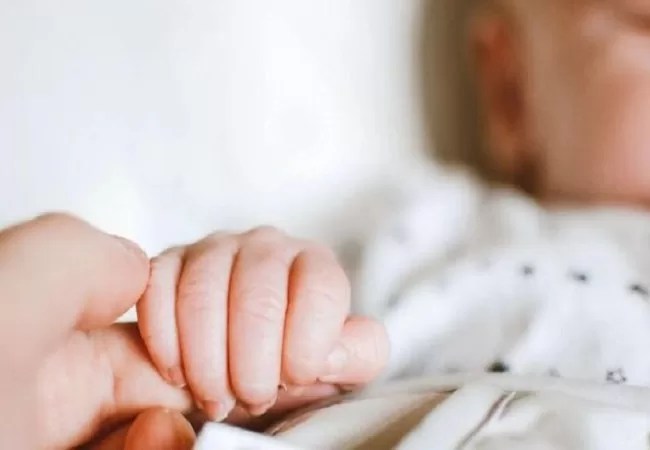 UP News: बड़ी लापरवाही, झोलाझाप डॉक्टर द्वारा बच्चे को दवा की ओवर डोज देने से मौत