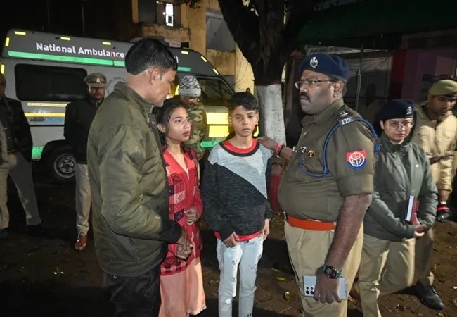 Horrific Accidents: कानपुर देहात में कार अनियंत्रित होकर नाले में गिरी, छह लोगो की दर्दनाक मौत, दो घायल