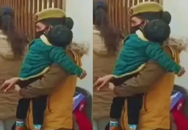 UP Police Recruitment Exam: यूपी कॉस्टेबल परीक्षा के दौरान नजर आयीं एक ‘मां का फर्ज और ड्यूटी’ की अद्भूत मिसाल