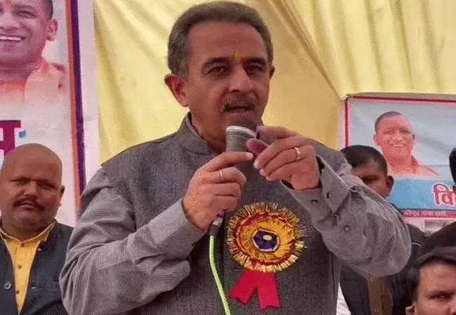 Gonda News : हाईकोर्ट के आदेश पर गोंडा पुलिस ने बीजपी सांसद कीर्तिवर्द्धन सिंह खिलाफ डकैती और अन्‍य संगीन आरोपों में मुकदमा किया दर्ज