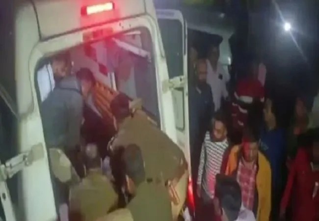 बहराइच में हादसा, निर्माणाधीन होटल की छत गिरने से दो मजदूरों को मौत, दर्जनोंं घायल