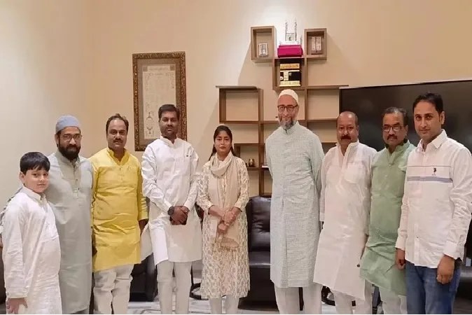 Lok Sabha Elections 2024 : असदुद्दीन ओवैसी की पार्टी के साथ मिलकर यूपी में चुनाव लड़ेंगी पल्लवी पटेल, आज होगी औपचारिक घोषणा