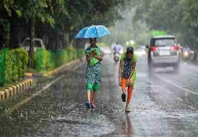 UP Weather Update: फिर मौसम लेगा करवट, 26 और 27 हो बारिश के आसार