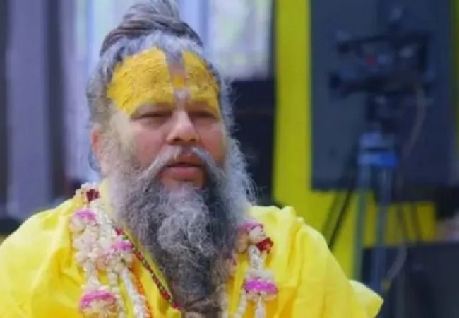 Premanand Maharaj: अचानक सीने में दर्द के चलते प्रेमानंद महाराज हॉस्पिटल में भर्ती, हालत में सुधार