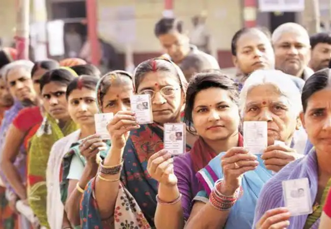 LS Election 2nd Phase Voting : नोएडा-गाजियाबाद में कुछ जगहों पर EVM खराब, अमरोहा में मतदान का बहिष्कार