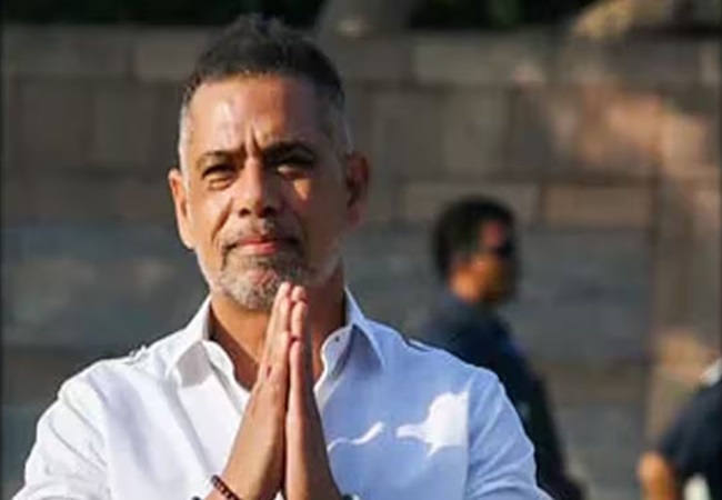 ‘कोई भी शक्ति, पद हमारे परिवार के बीच नहीं आ सकती,’ अमेठी से टिकट न मिलने पर रॉबर्ट वाड्रा का छलका दर्द