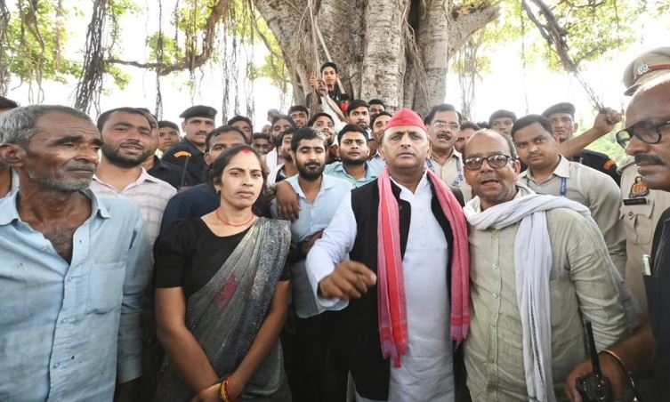 चार चरणों के बाद जनता ने भाजपा के 400 के दावे के आगे से 4 गायब कर दिया है: अखिलेश यादव