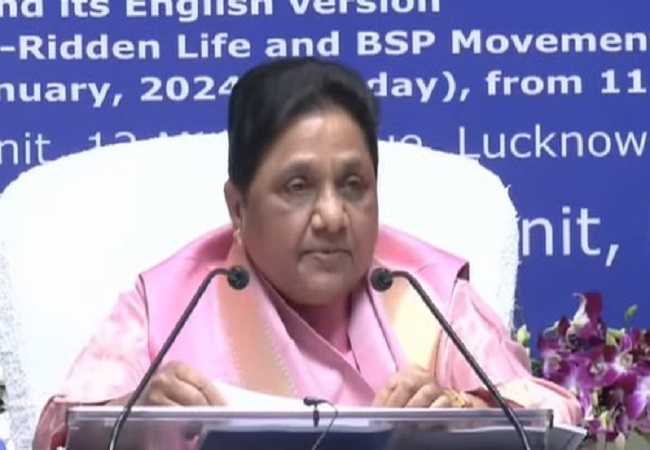 BSP सुप्रीमो मायावती ने कांग्रेस पर साधा निशाना, कहा-ऐसी दाग़दार विरासत से मुक्ति मुश्किल