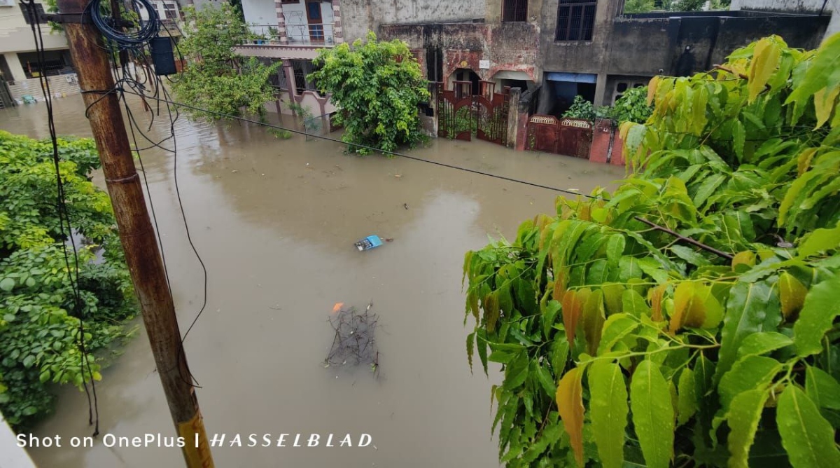 शास्त्रीपुरम सिकदंरा आगरा में जलभराव