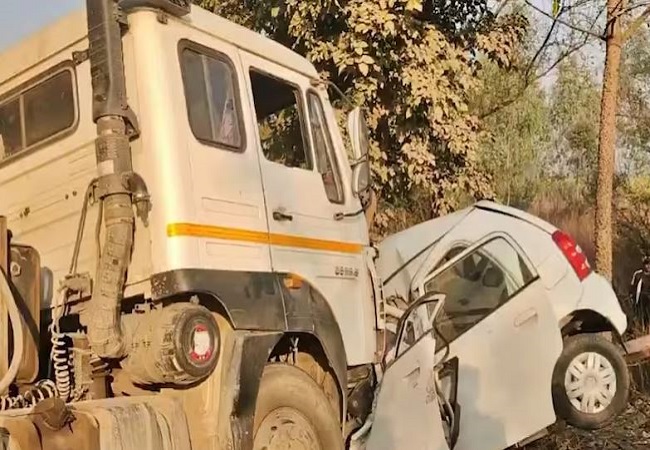 Bahraich News: कार और ट्रक में जबरदस्त टक्कर, आर्मी जवान समेत एक ही परिवार के पांच लोगो की दर्दनाक मौत