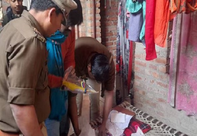 Lucknow double murder: मोहनलालगंज में एक कलयुगी बेटे ने संपत्ति के विवाद में माता पिता को हथौड़े से कूचकर उतारा मौत के घाट