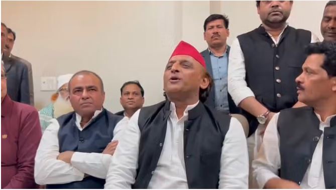 महाकुंभ मई तक जारी रखे बीजेपी सरकार, ताकि 100 करोड़ लोगों का बन सके रिकॉर्ड : अखिलेश यादव