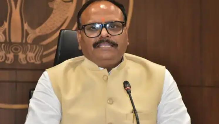 डिप्टी सीएम ने झांसी मेडिकल कॉलेज अग्निकांड पर की बड़ी कार्रवाई, प्रधानाचार्य को हटाया, इन्हें किया सस्पेंड